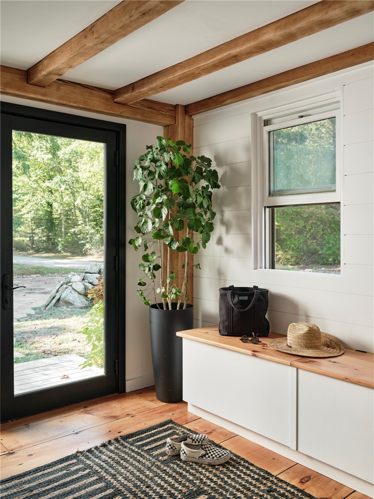 296 Stoney Holllow Road