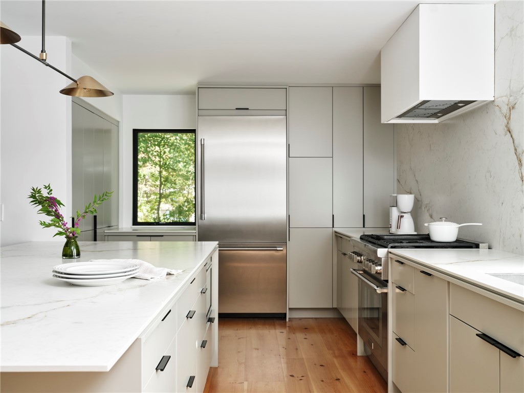 296 Stoney Holllow Road