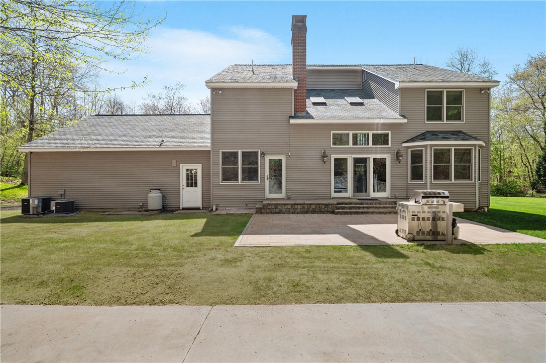 825 Woonsocket Hill Road