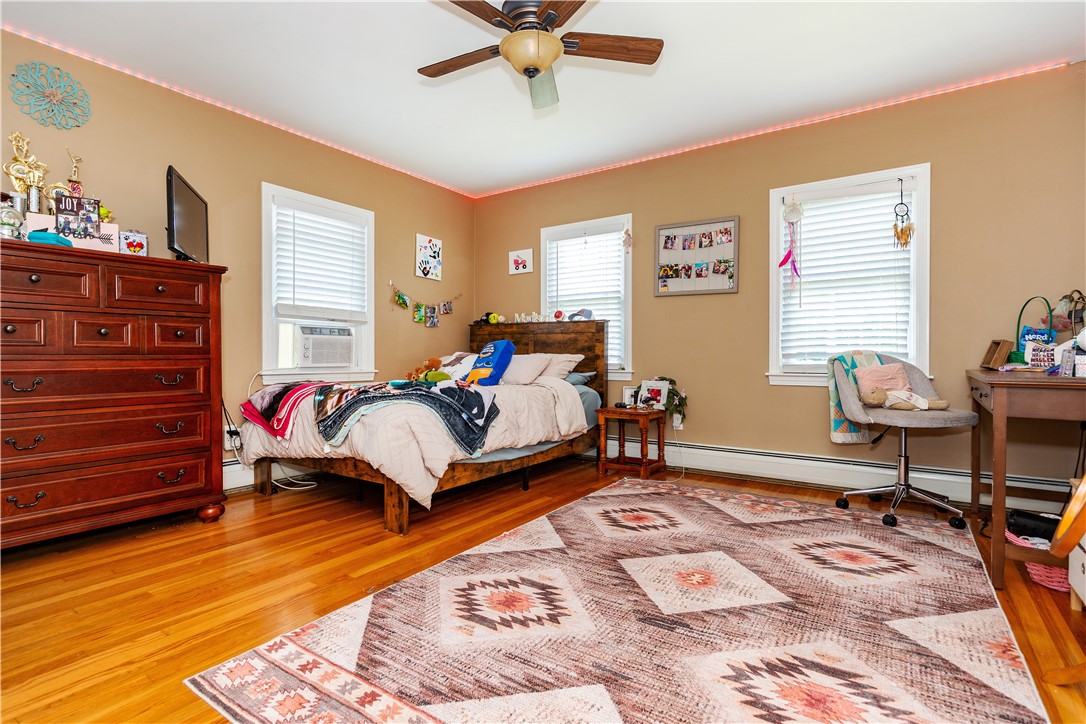 North Kingstown, Rhode Island 02852, United States, 4 Bedrooms Bedrooms, ,3 BathroomsBathrooms,Residential,Active,173749