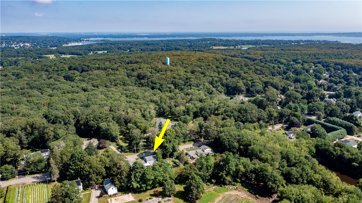 471 N. Quidnessett Road