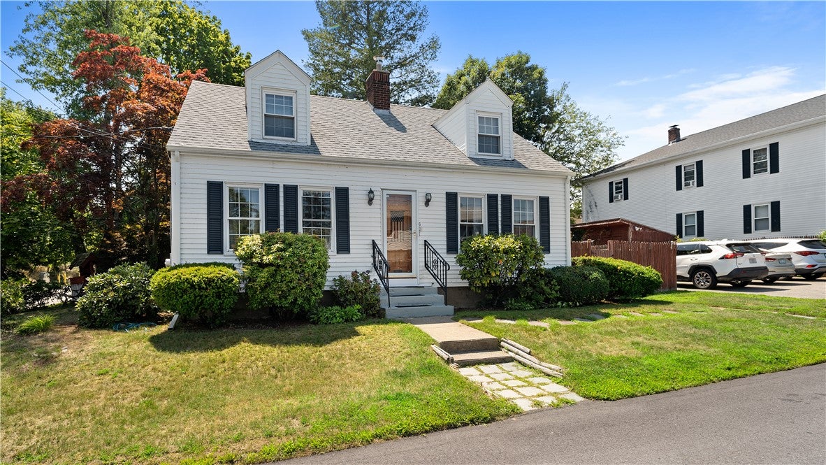6 Nevada Avenue