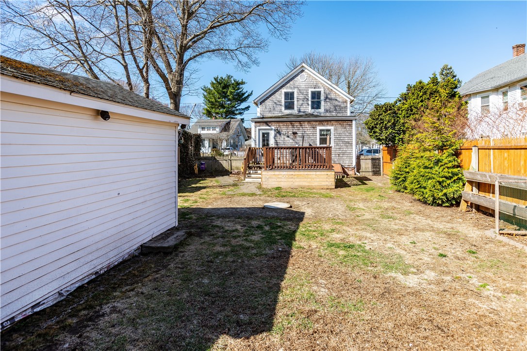 Warwick, Rhode Island 02886, United States, 3 Bedrooms Bedrooms, ,2 BathroomsBathrooms,Residential,Active,97672