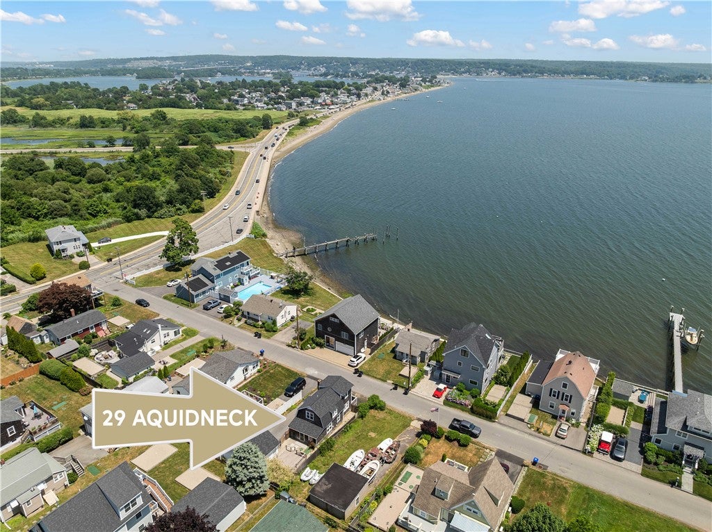 29 Aquidneck Avenue