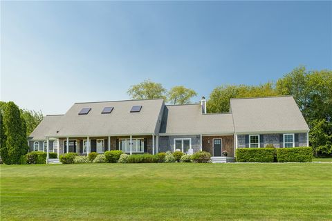 15 Roger Williams Court Portsmouth RI 02871