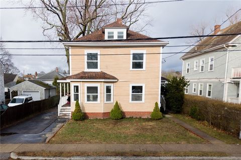 59 Bourne Avenue East Providence RI 02916