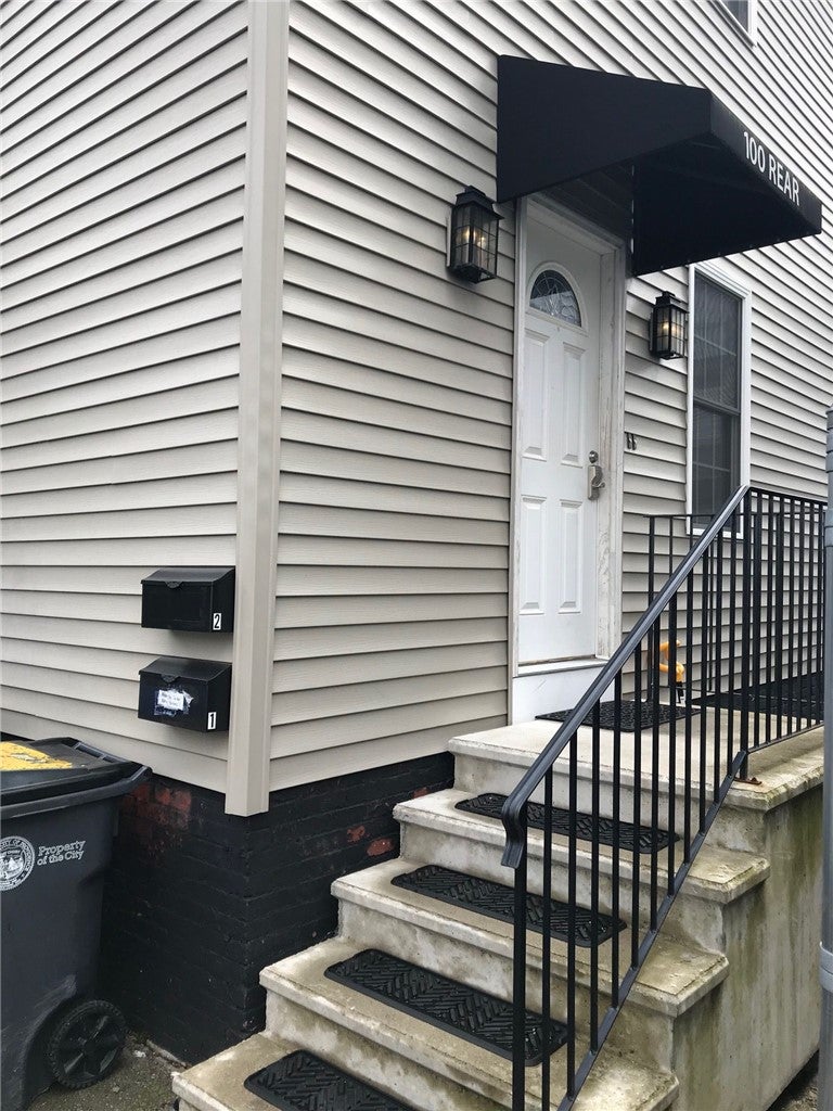 100 Knight (Rear House) Street 1