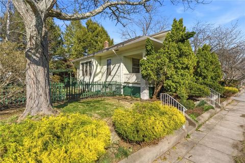 27 Essex Street Cranston RI 02910