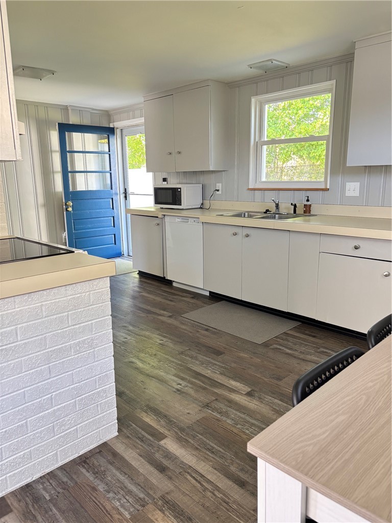 10 Anawan Avenue