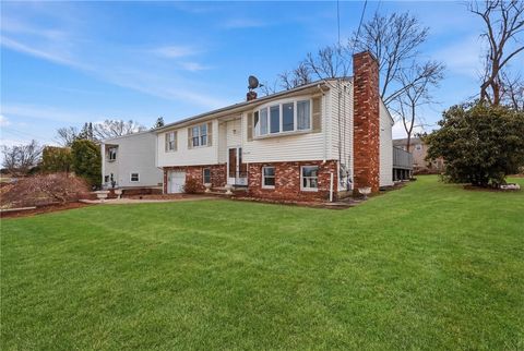 84 North View Avenue Cranston RI 02920