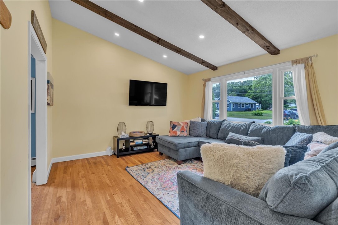 8 Tonkawa Avenue