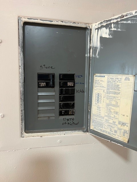 North Providence, Rhode Island 02904, United States, 2 Bedrooms Bedrooms, ,2 BathroomsBathrooms,Residential,Active,156572