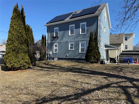 86 Magill Street Pawtucket RI 02860