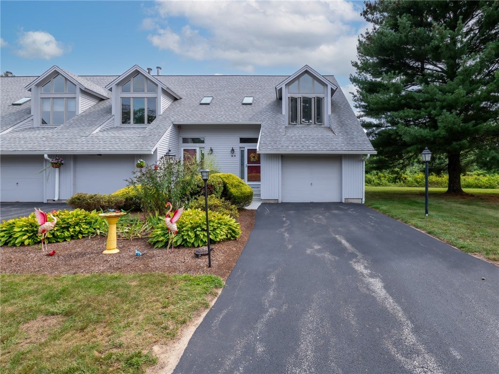12 Tamarac Drive D