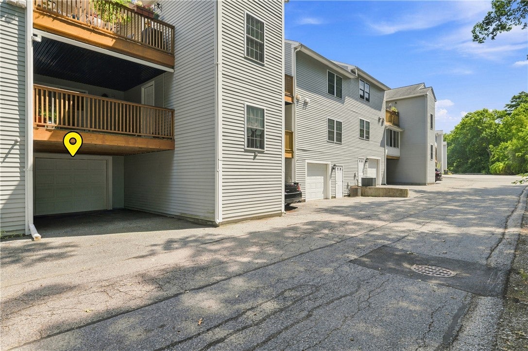 720 Putnam Pike 704