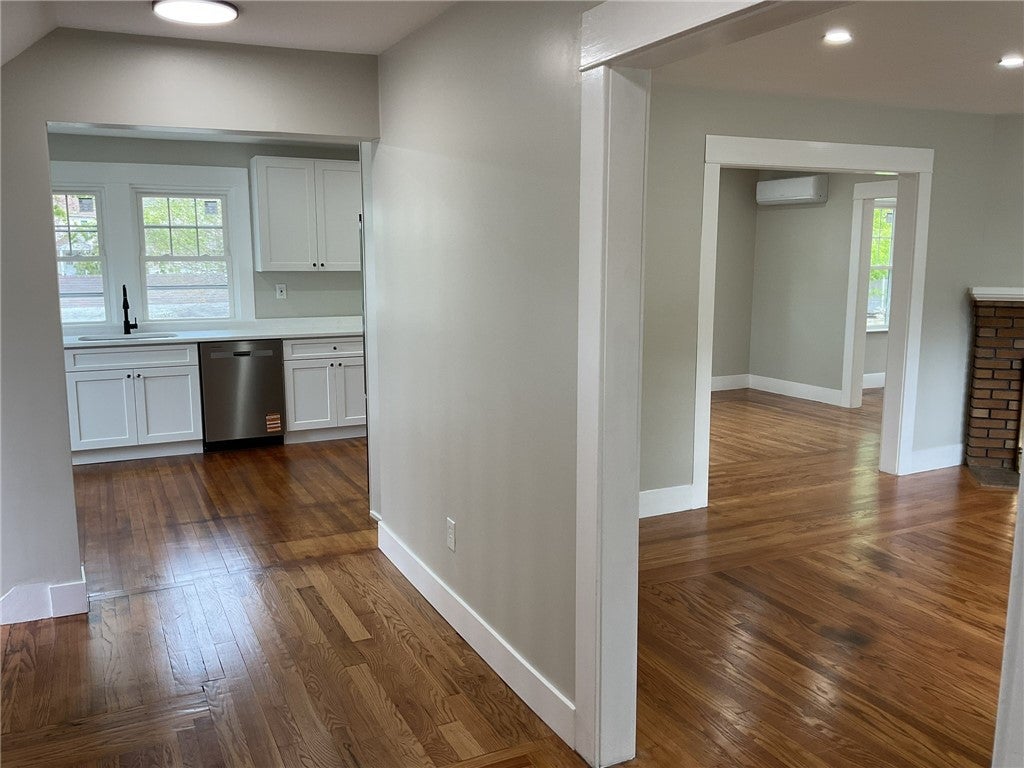 4196 Post Road