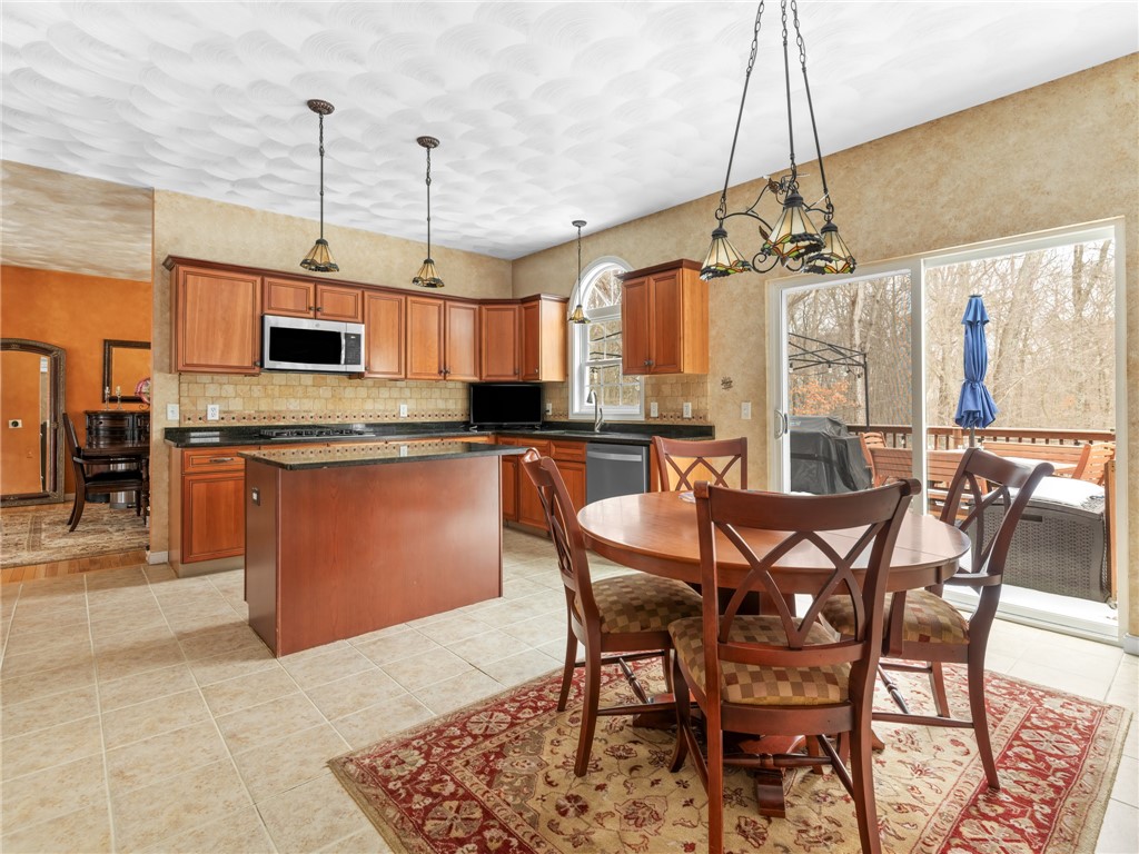 28 COHASSET Lane