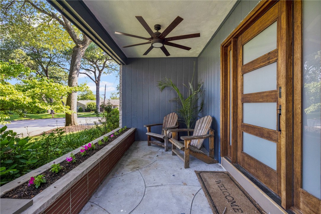 14 Twin Oak Drive
