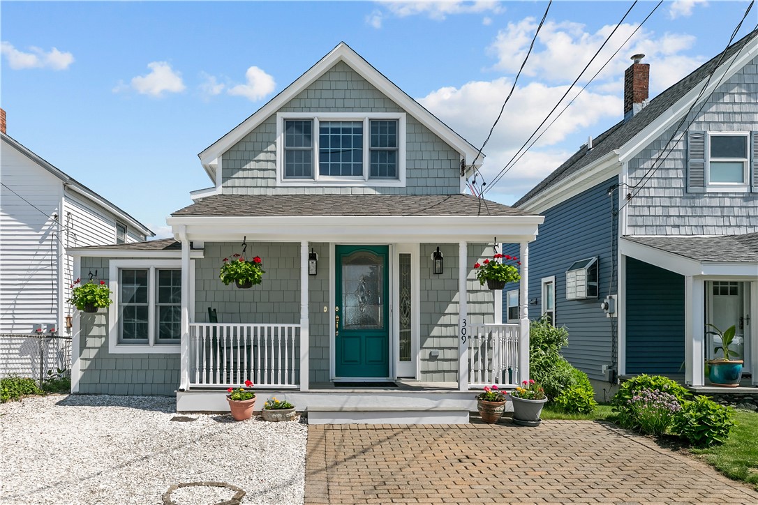 309 Riverside Street