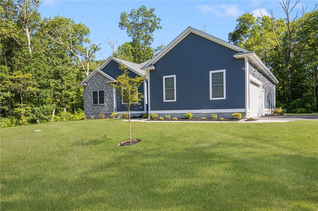 7 Avery Way