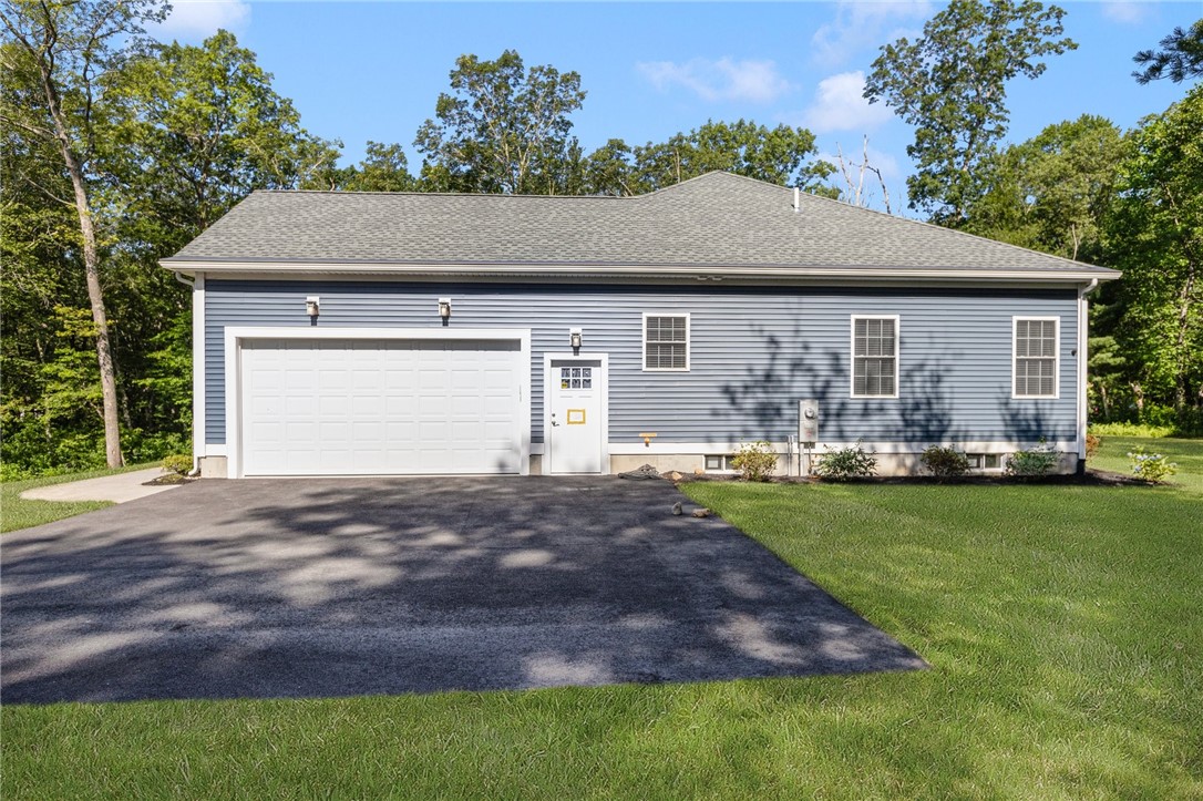 7 Avery Way