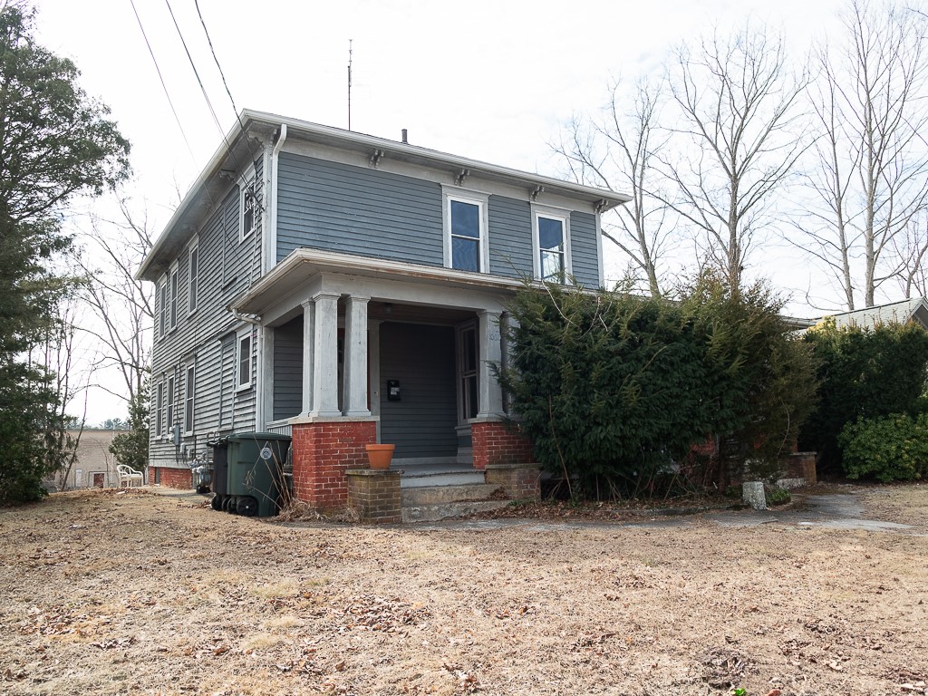 1060 Main Street