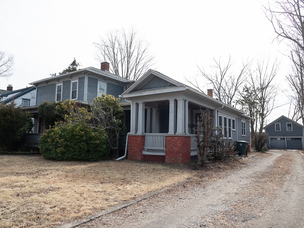 1060 Main Street
