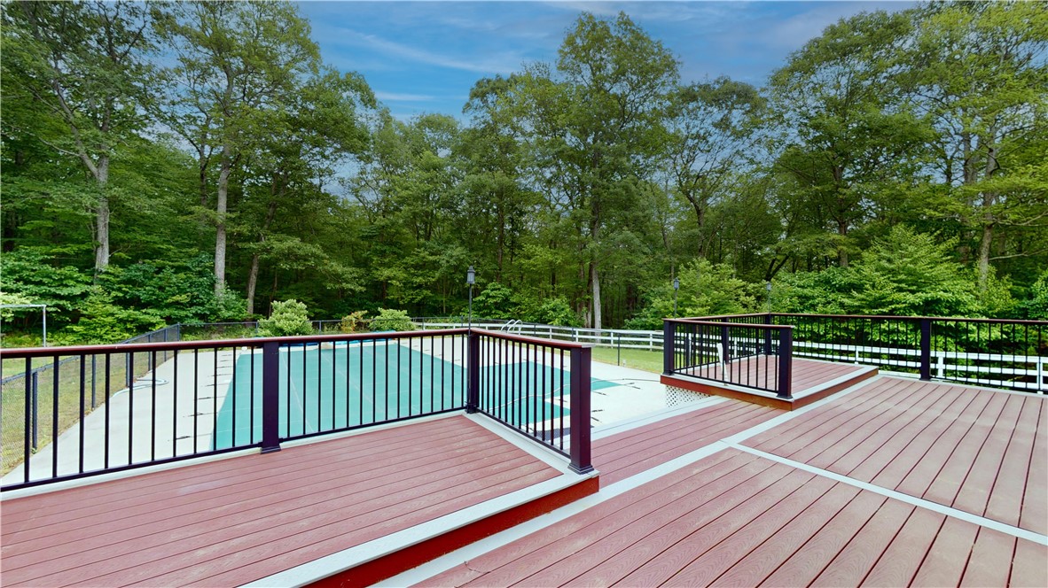 4 Tray Hollow Road