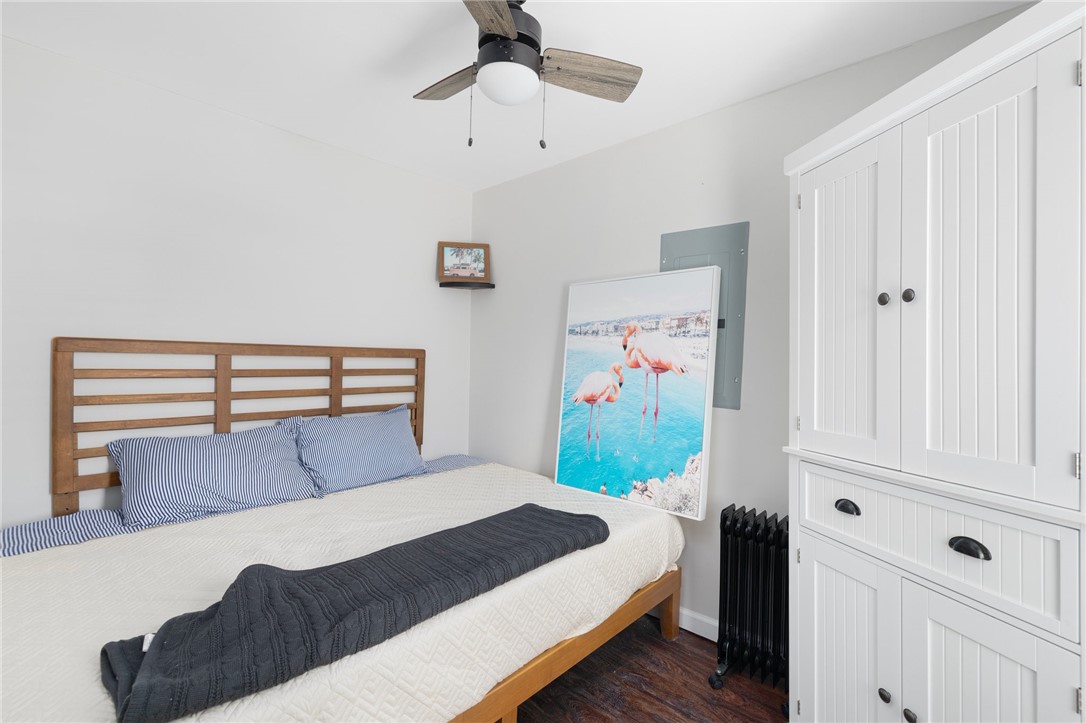 66 Knowlesway Upper unit