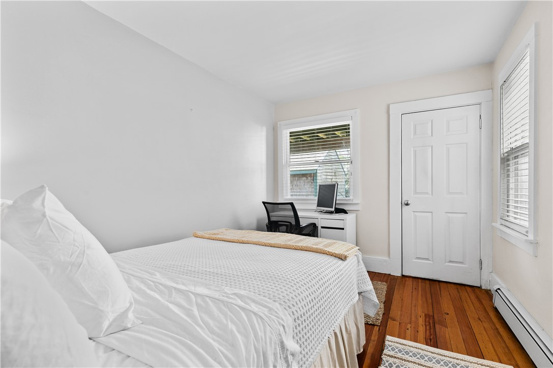 Newport, Rhode Island 02840, United States, 2 Bedrooms Bedrooms, ,1 BathroomBathrooms,Residential,Active,4993