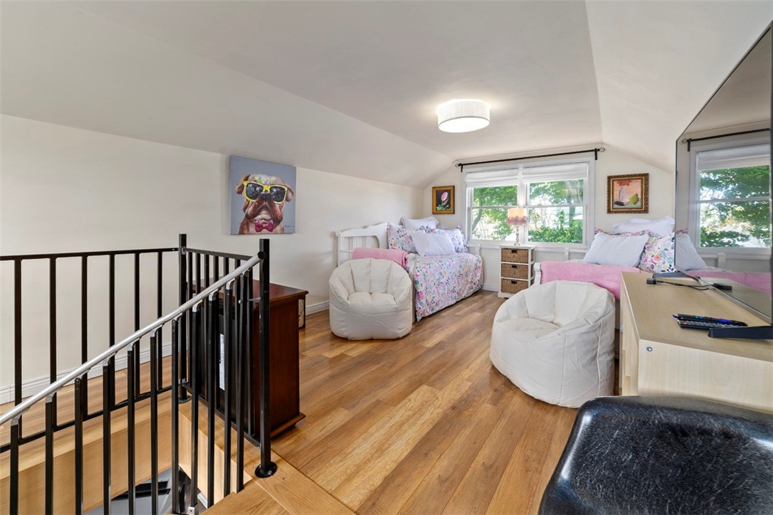 South Kingstown, Rhode Island 02879, United States, 3 Bedrooms Bedrooms, ,2 BathroomsBathrooms,Residential,Active,167792