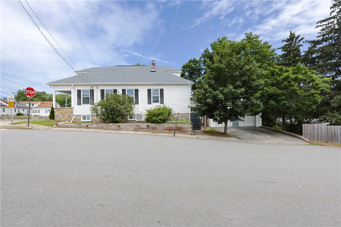 Johnston, Rhode Island 02919, United States, 4 Bedrooms Bedrooms, ,2 BathroomsBathrooms,Residential,Active,185026