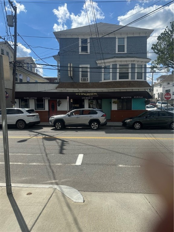 1272 Broad Street 1270