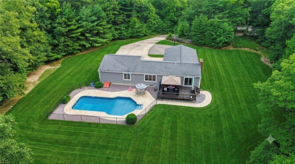 884 Reynolds Road