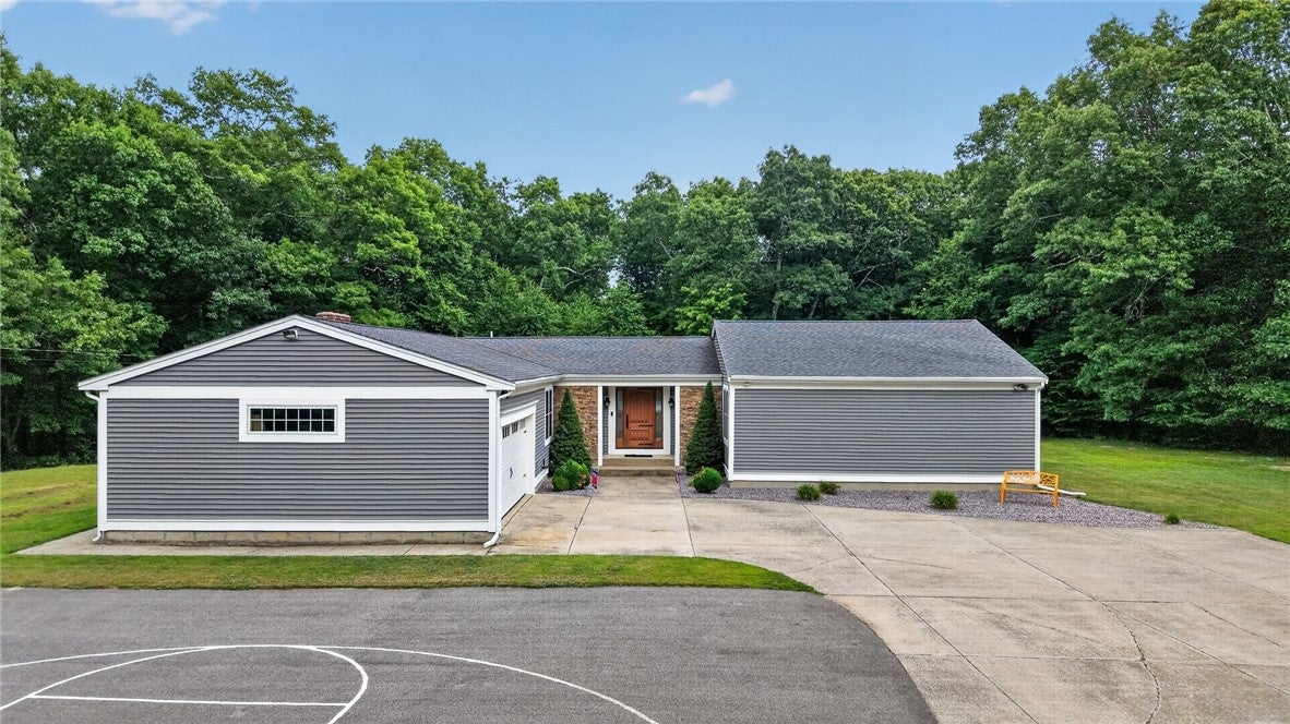 884 Reynolds Road