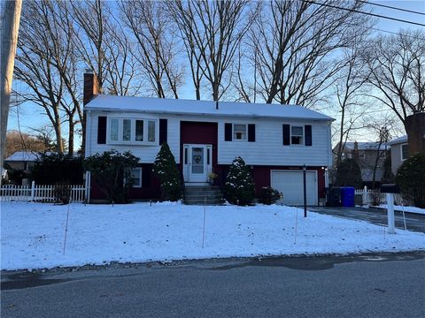 77 Birchwood Lane West Warwick RI 02893