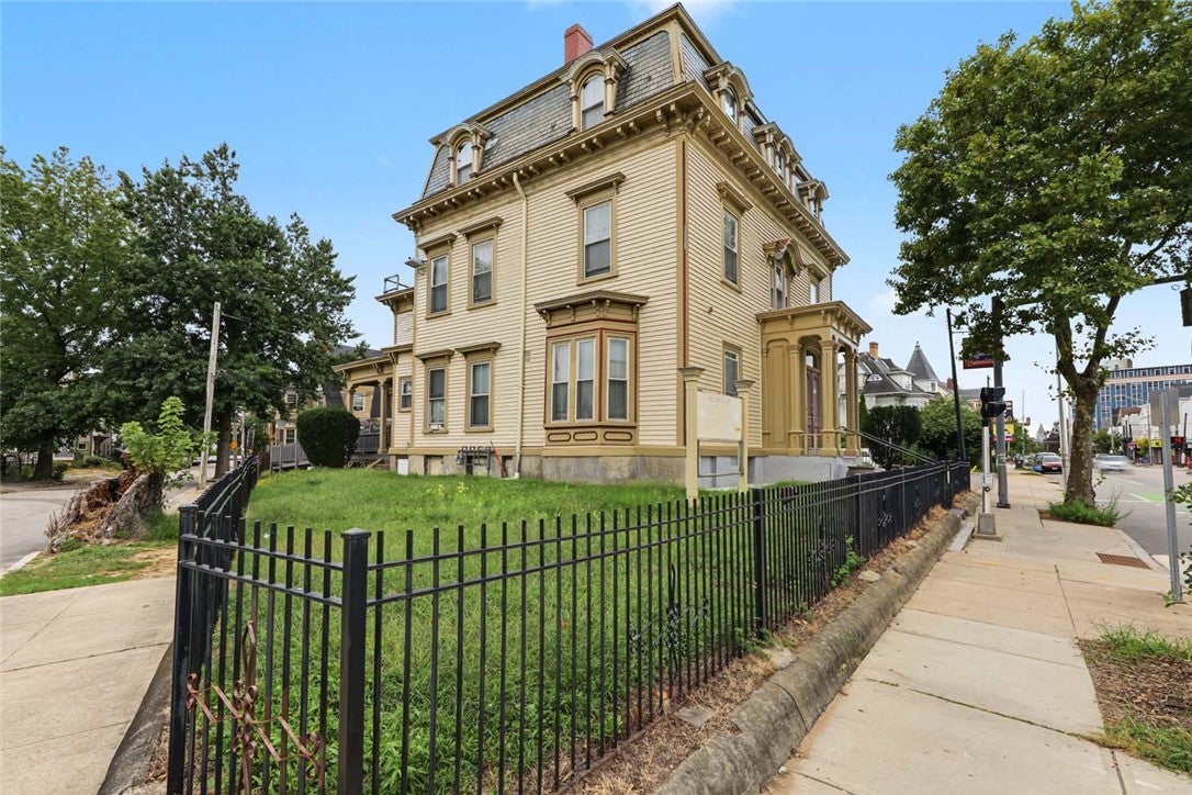 550 Broad Street 3 568