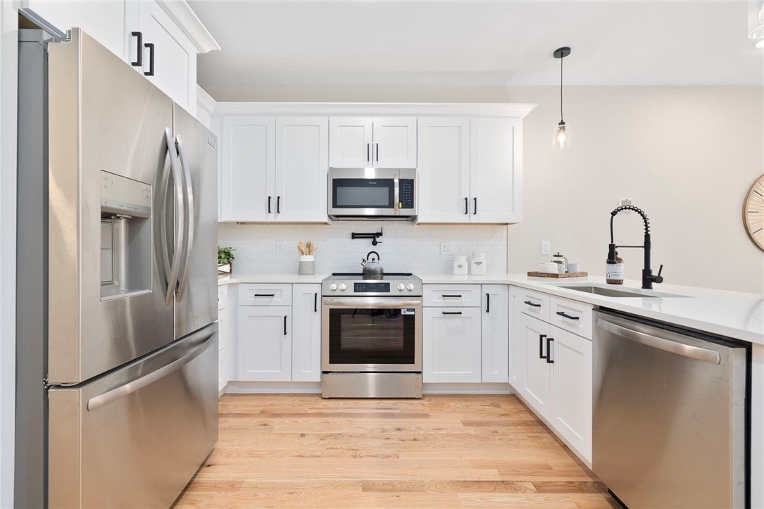 2907 Post Road 6