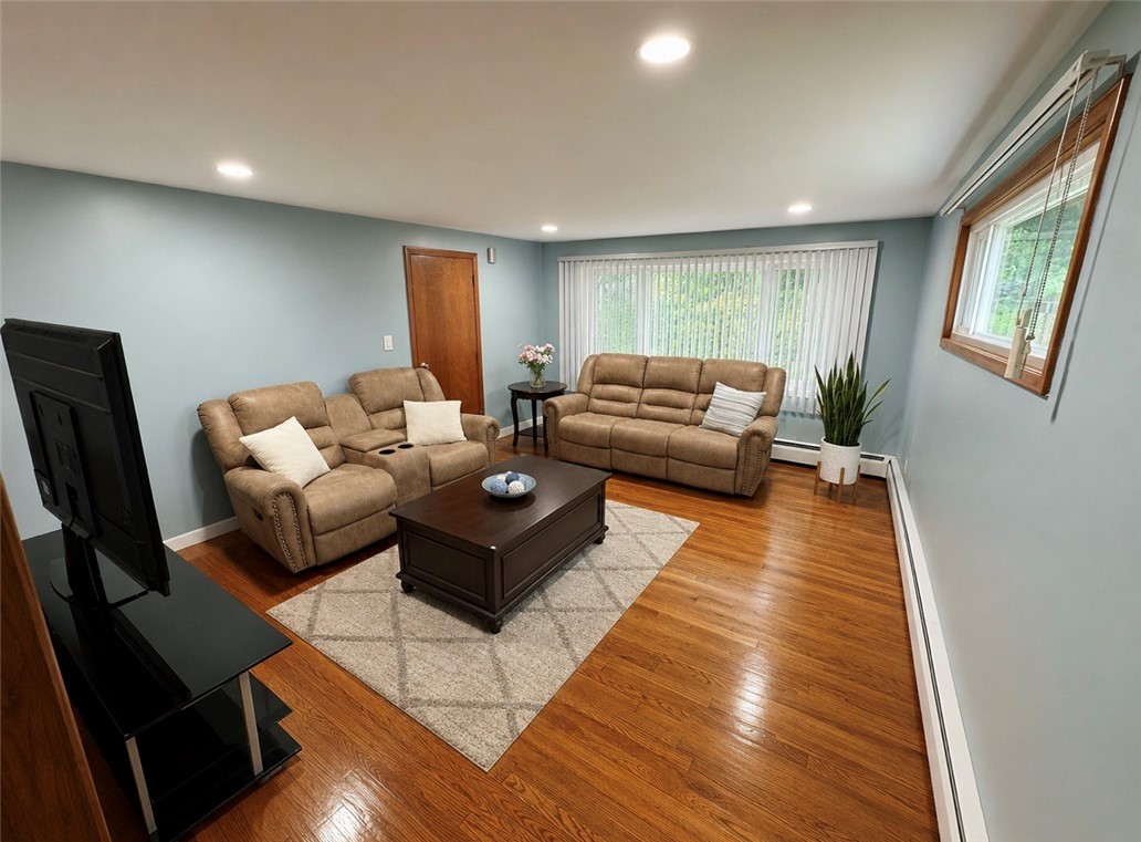 75 HOBSON Avenue