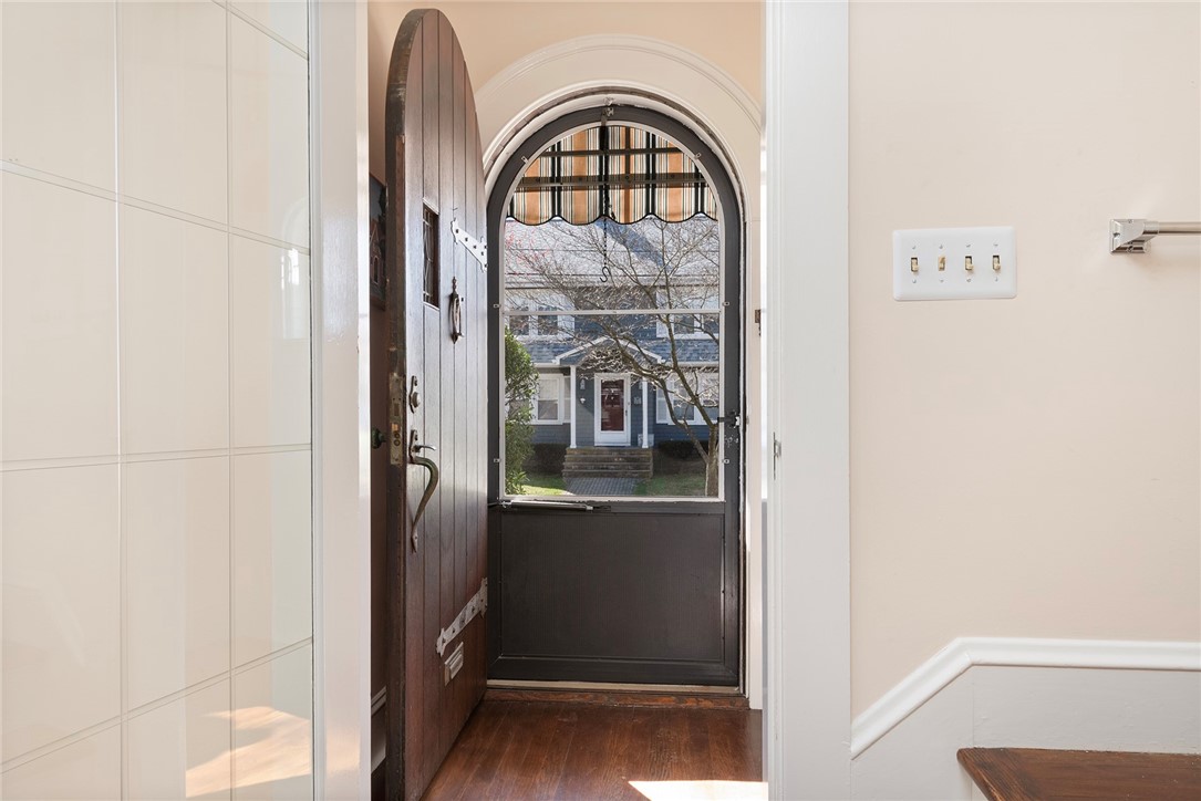 8 Druid Road
