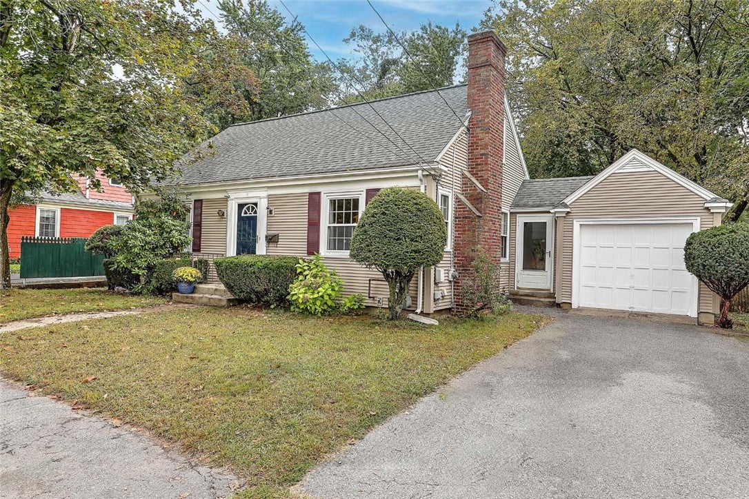 15 River Road