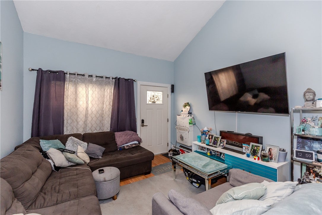 28 Dante Avenue