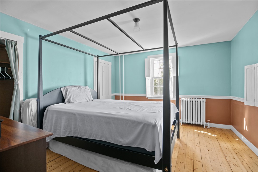 Newport, Rhode Island 02840, United States, 2 Bedrooms Bedrooms, ,1 BathroomBathrooms,Residential,Active,185866