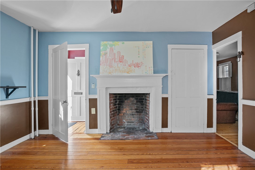 Newport, Rhode Island 02840, United States, 2 Bedrooms Bedrooms, ,1 BathroomBathrooms,Residential,Active,185866