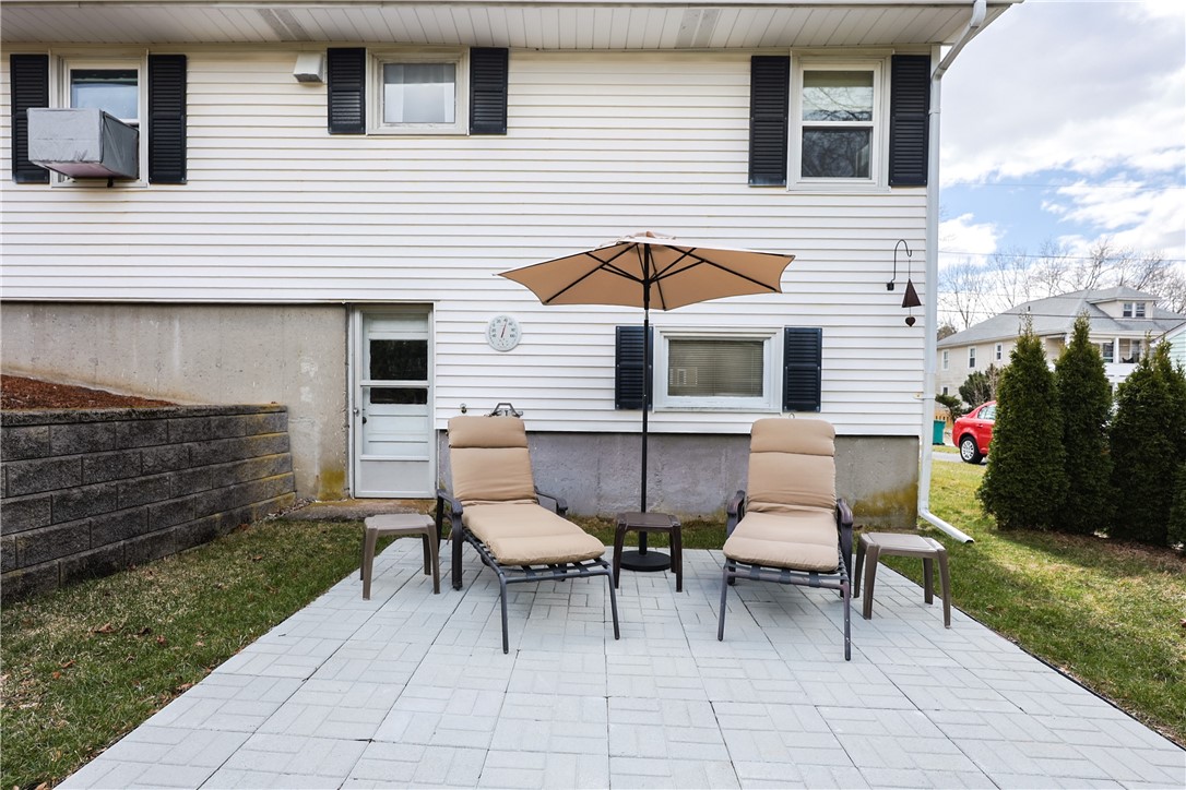 Woonsocket, Rhode Island 02895, United States, 3 Bedrooms Bedrooms, ,1 BathroomBathrooms,Residential,Pending,100911