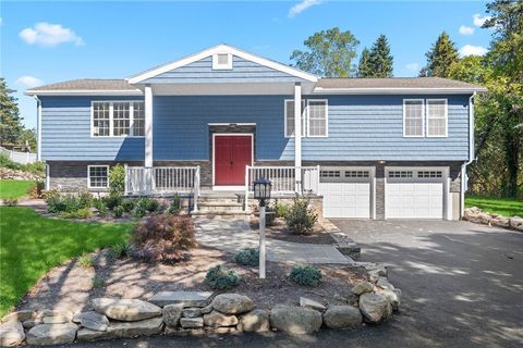 4 Shore Road Westerly RI 02891