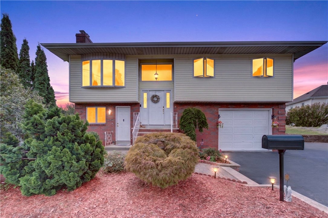4 Evans Street