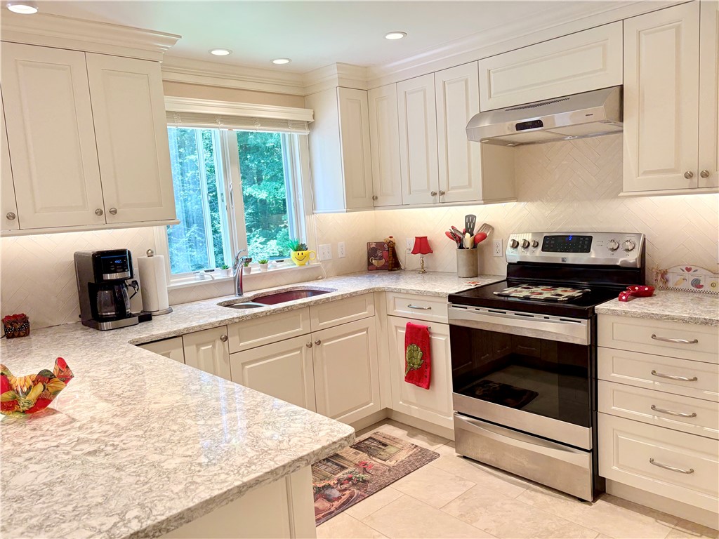 33 Mary Ann Drive