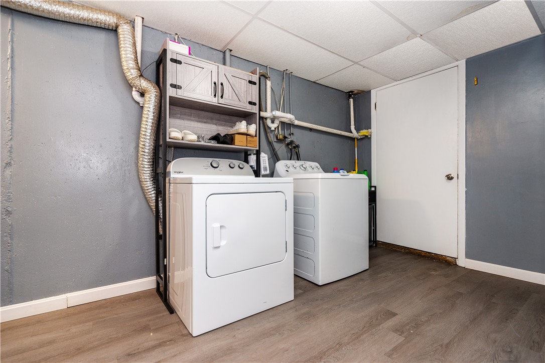 Cranston, Rhode Island 02920, United States, 3 Bedrooms Bedrooms, ,1 BathroomBathrooms,Residential,Active,178220