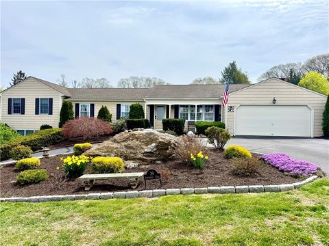 39 Greenbriar Road West Warwick RI 02893